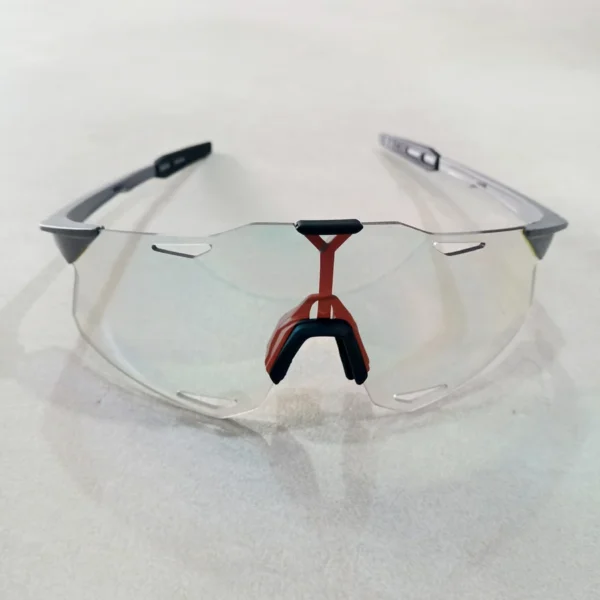 GAFAS DE CICLISMO 100%  HYPERCRAFT GRISES CON FOTOCROMÁTICO REACTIVO