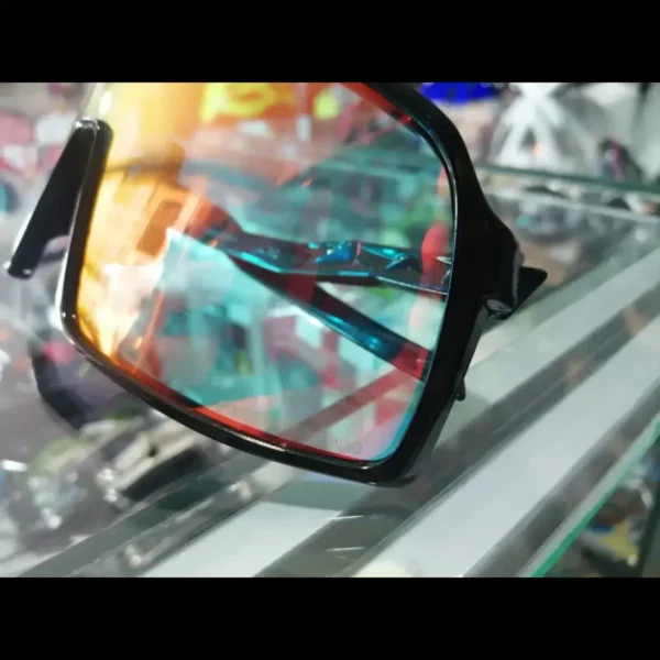 GAFAS DE CICLISMO OAKLEY SUTRO NEGRAS CON FOTOCROMÁTICO REACTIVO