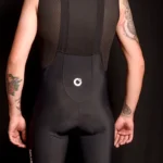 Pantaloneta Masculina Negra Sin Costuras para Ciclismo - Ionik