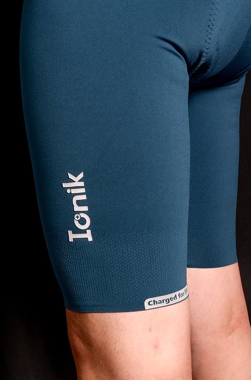 Pantaloneta Masculina Sin Costuras para Ciclismo Azul Petróleo - Ionik
